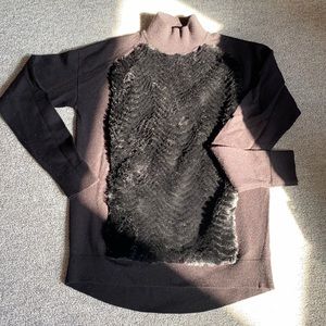 Faux fur accented sweater 🔮